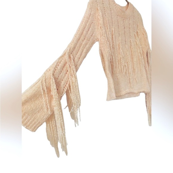 🆕 ANGIE Cream Tassel Super Soft Fringe
Boho Sweater SMALL - Picture 6 of 10